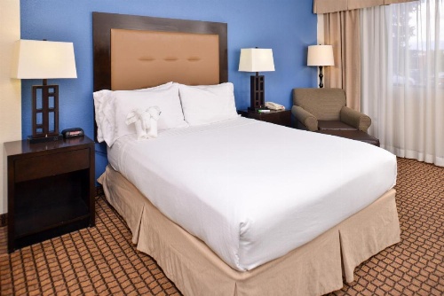 Ramada Plaza by Wyndham Sheridan Hotel & Convention Center image 37